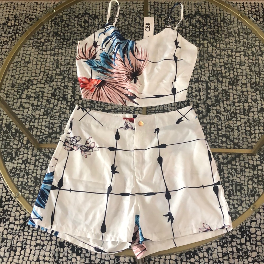 Women’s Tropical Print Crop Top and Shorts set